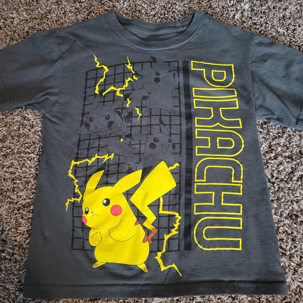 Boys size 4/5 Pikachu shirt